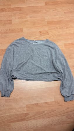 Grauer H&M Crop-Pullover, Gr. M, Kuschelig für Herbst!