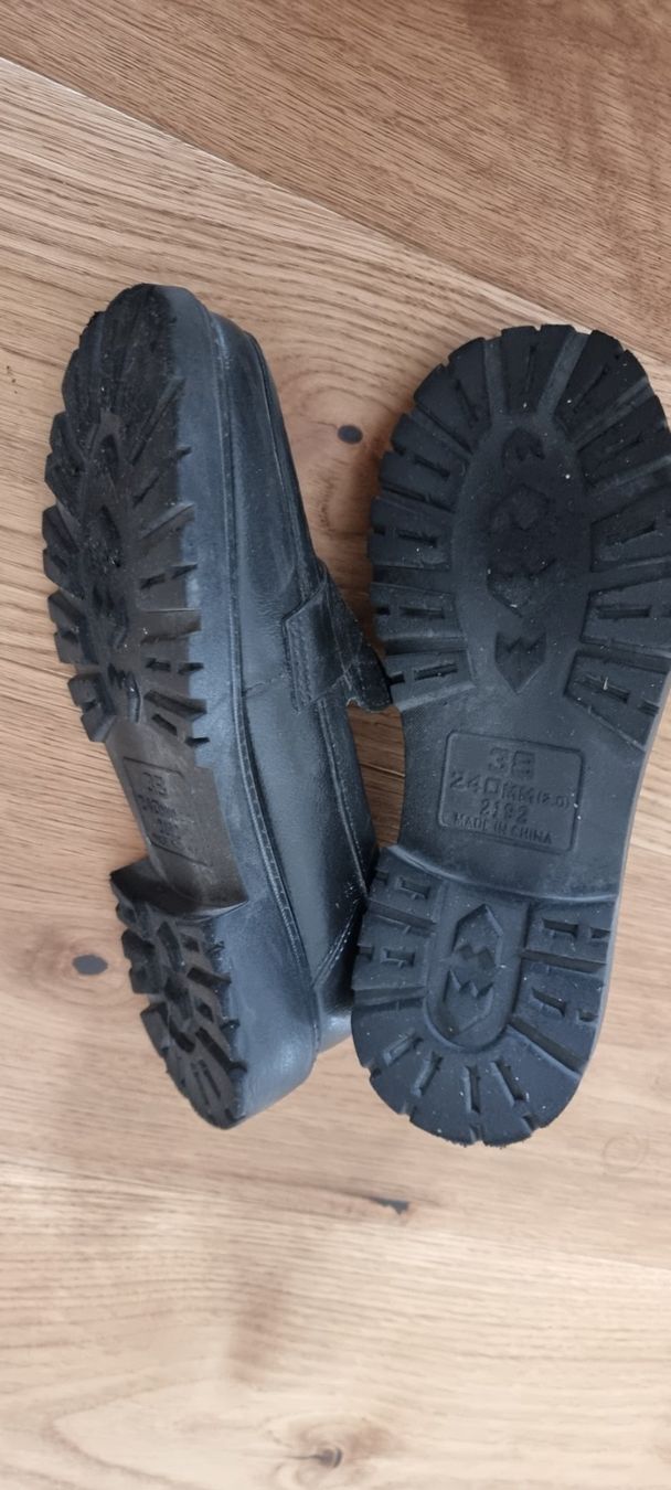 Scarpe da donna: 5er-Set: Damenschuhe Grösse 38-39 – Usato da Lachen SZ venduto da allesweg78 9