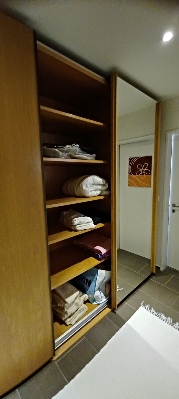 Armadi: Schrank – Usato da Hochdorf venduto da PHS 2