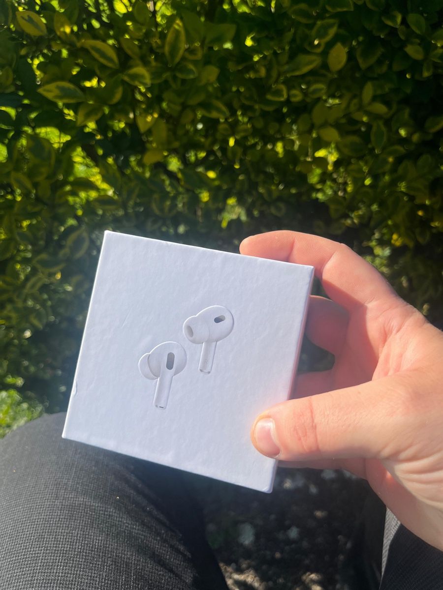 Apple Cuffie: Airpods pro 2 Generation – Nuovo e nell'imballaggio originale da Altstätten SG venduto da