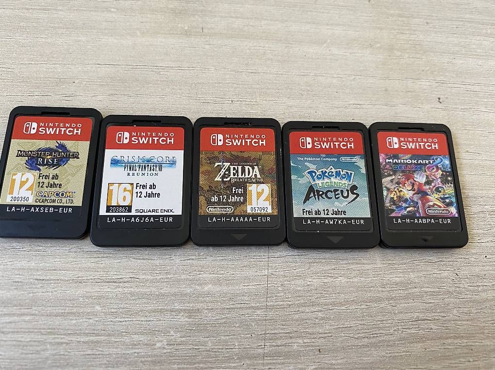 Nintendo Console: Nintendo switch oled avec jeux et accessoires – Usato da Préverenges venduto da arn_2tcv 2