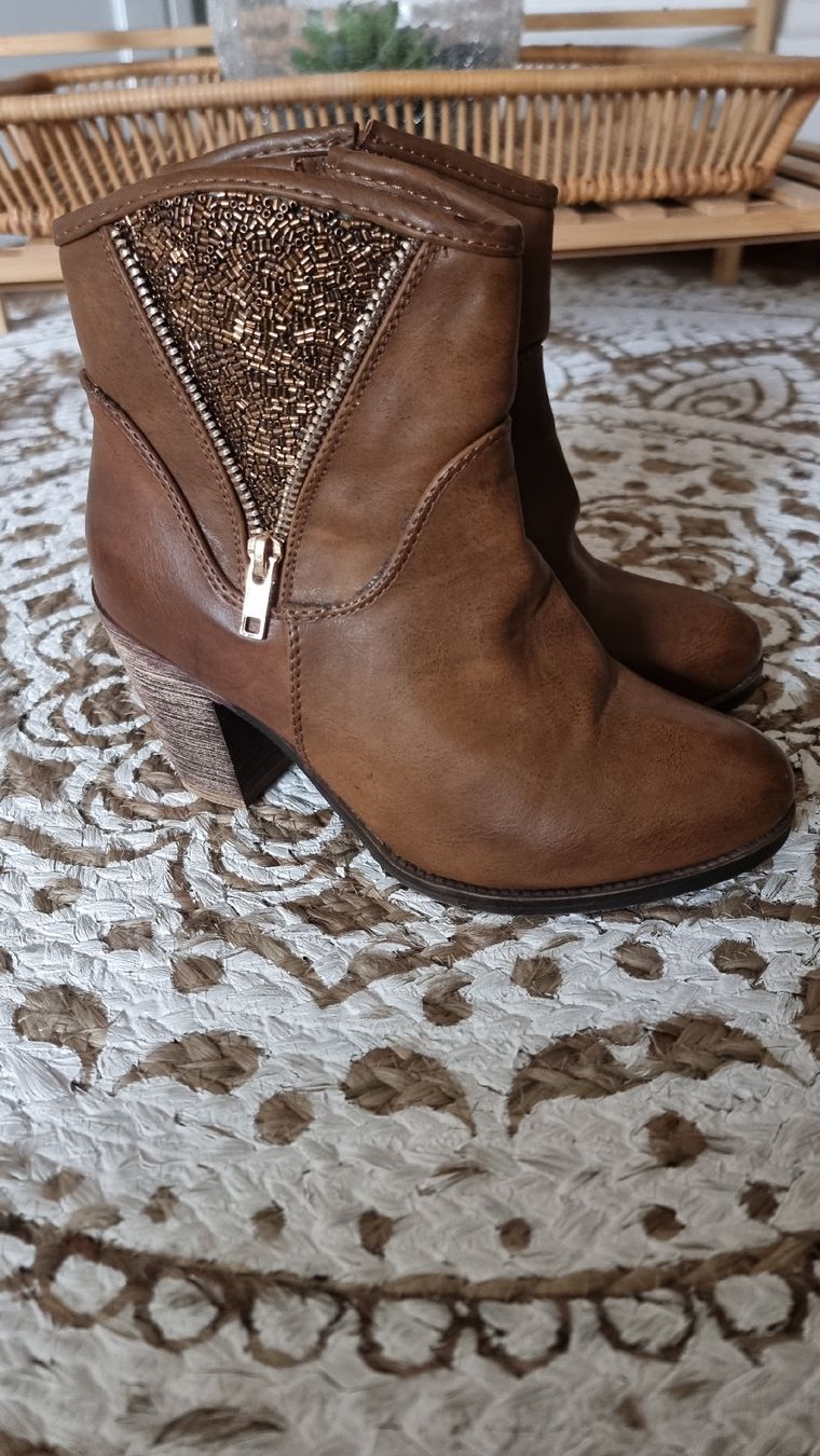 Scarpe da donna: Neue hübsche Stiefeletten gr 36 – Nuovo (secondo la descrizione) da Wigoltingen venduto da Zuckerfee84