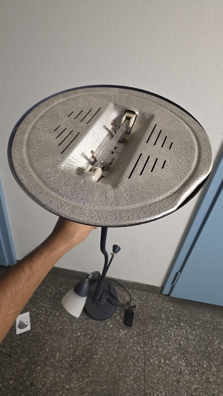 Lampade: Stehlampe defekt – Difettoso da Zürich venduto da anna.caterina 2
