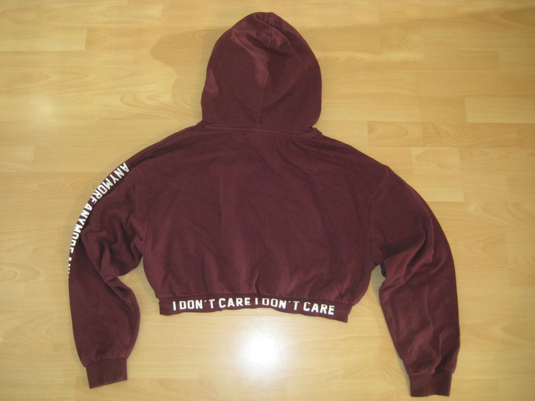 Pullover & Sweatshirts: Weinroter Crap-Pullover Gr. M – Gebraucht aus Greifensee von Janali01 1
