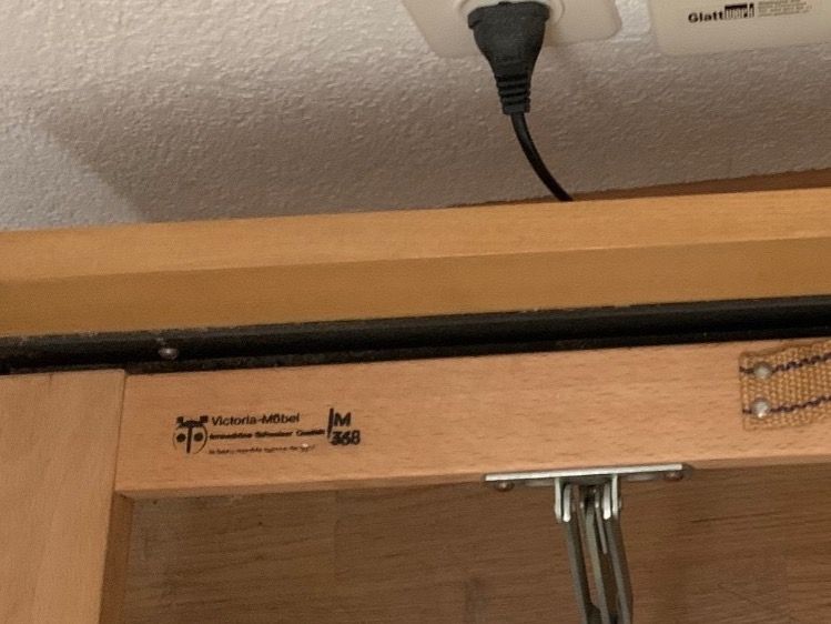 Letti: Victoria Möbel Bett  Eisen+Holz – Usato da Wallisellen venduto da Swissline11 1