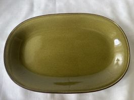 Rössler - Servierplatte 28, grün, oval, 18 cm x 28 cm