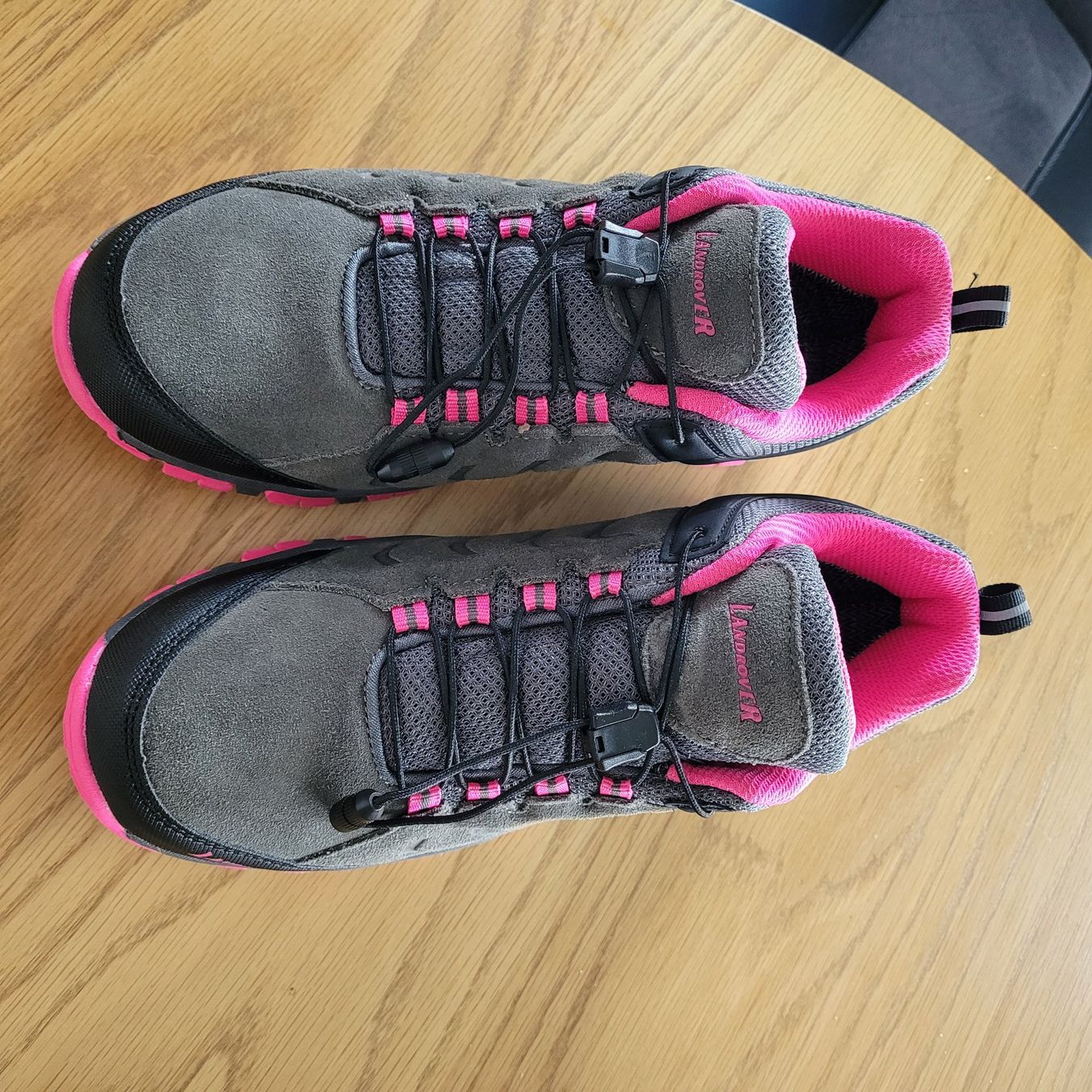 Landrover Damenschuhe: Damen Turnschuh – Neu (gemäss Beschreibung) aus Steinerberg von Andreawittig 1