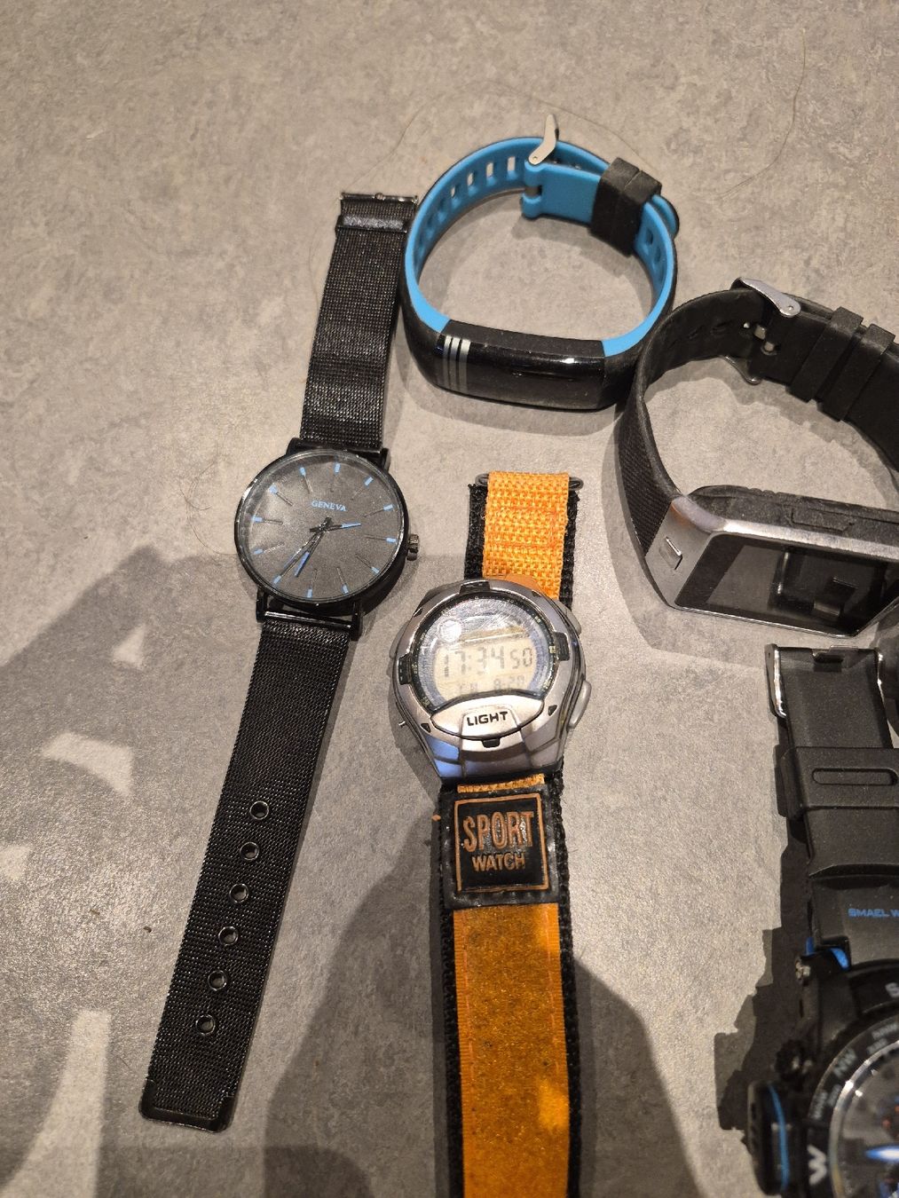 Orologi:  Viele verschidene Uhren – Usato da Oberegg venduto da kev_58s7 2