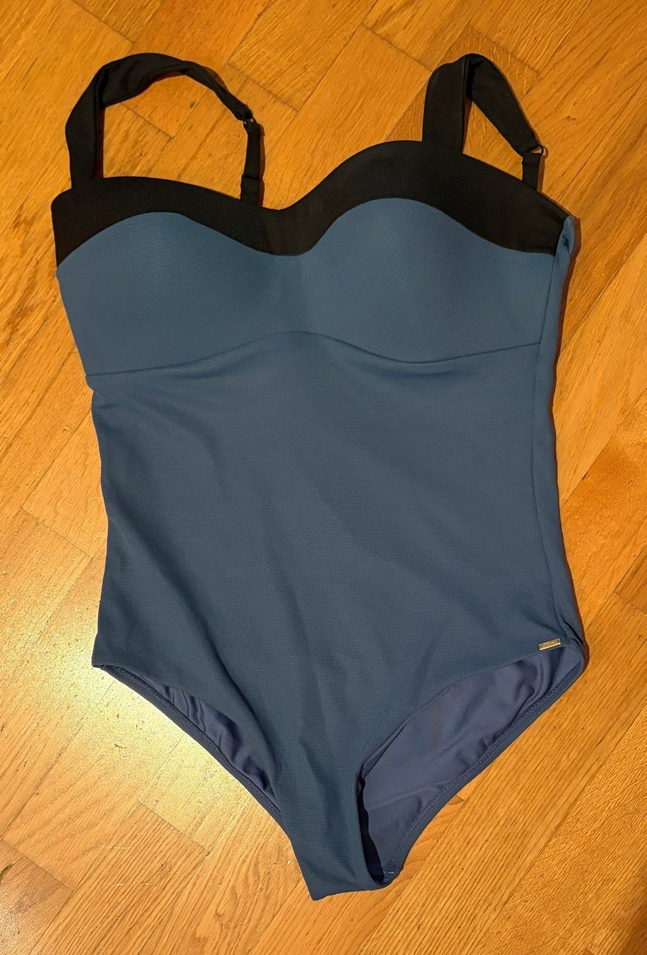 Triumph Maillots de bain & Bikinis: Badeanzug, Triumph, blau – D'occasion à Urdorf par Kandis02