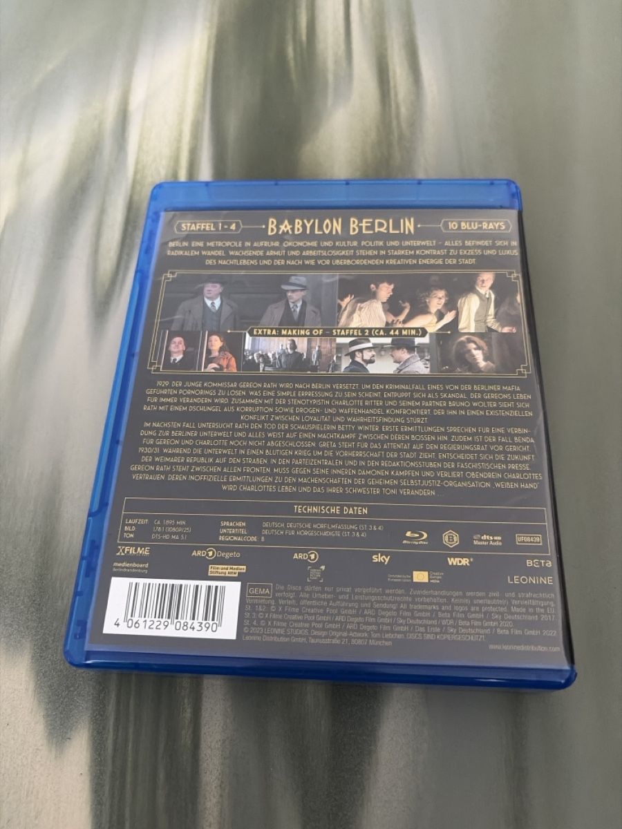 Tutti i DVDs: Babylon Berlin Bluray Staffeln 1-4 – Nuovo (secondo la descrizione) da Winterthur venduto da jin_nq2j 1