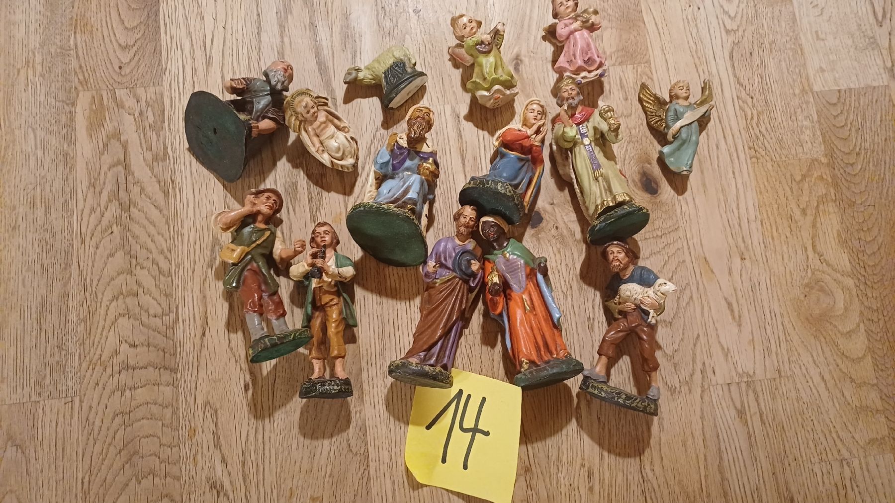 Statuette: Schöne Antike Krippenfiguren – Usato da Flawil venduto da Naphtali 3
