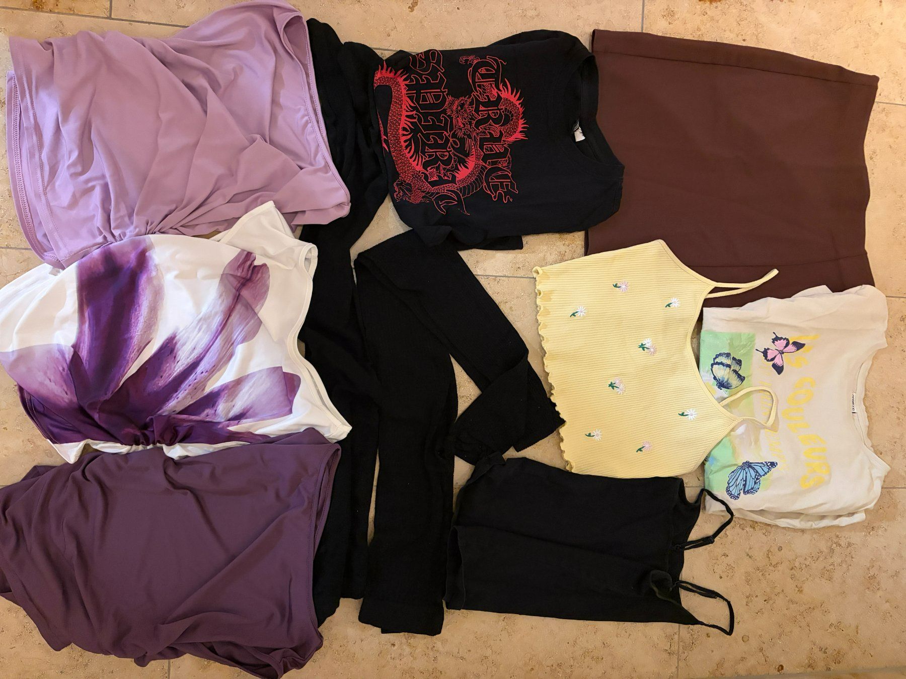 Lotti di vestiti: Marken Kleiderset Gr.S, 10-teilig – Usato da Trimmis venduto da Giandomenico