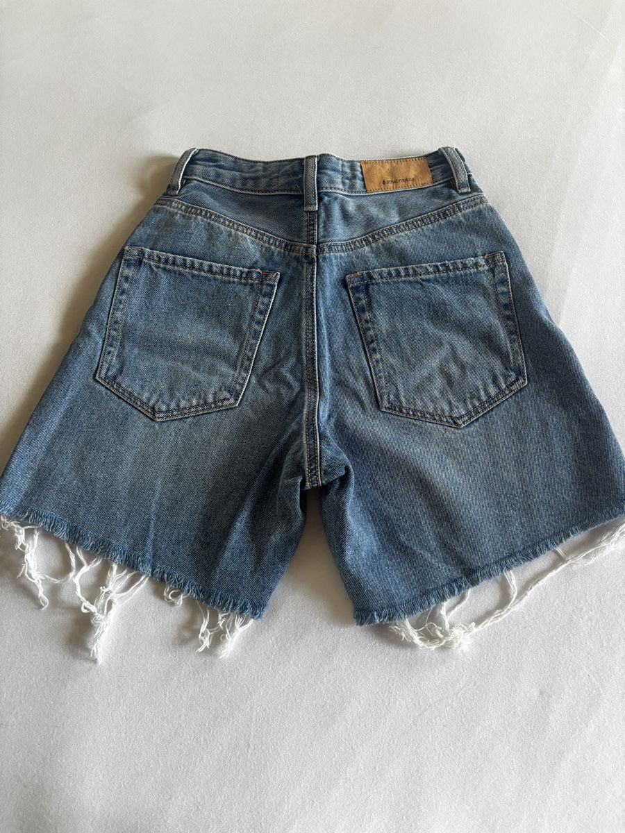 Stradivarius Pantaloni: short Stradivarius  – Nuovo (secondo la descrizione) da Vouvry venduto da sha_rk5q 2