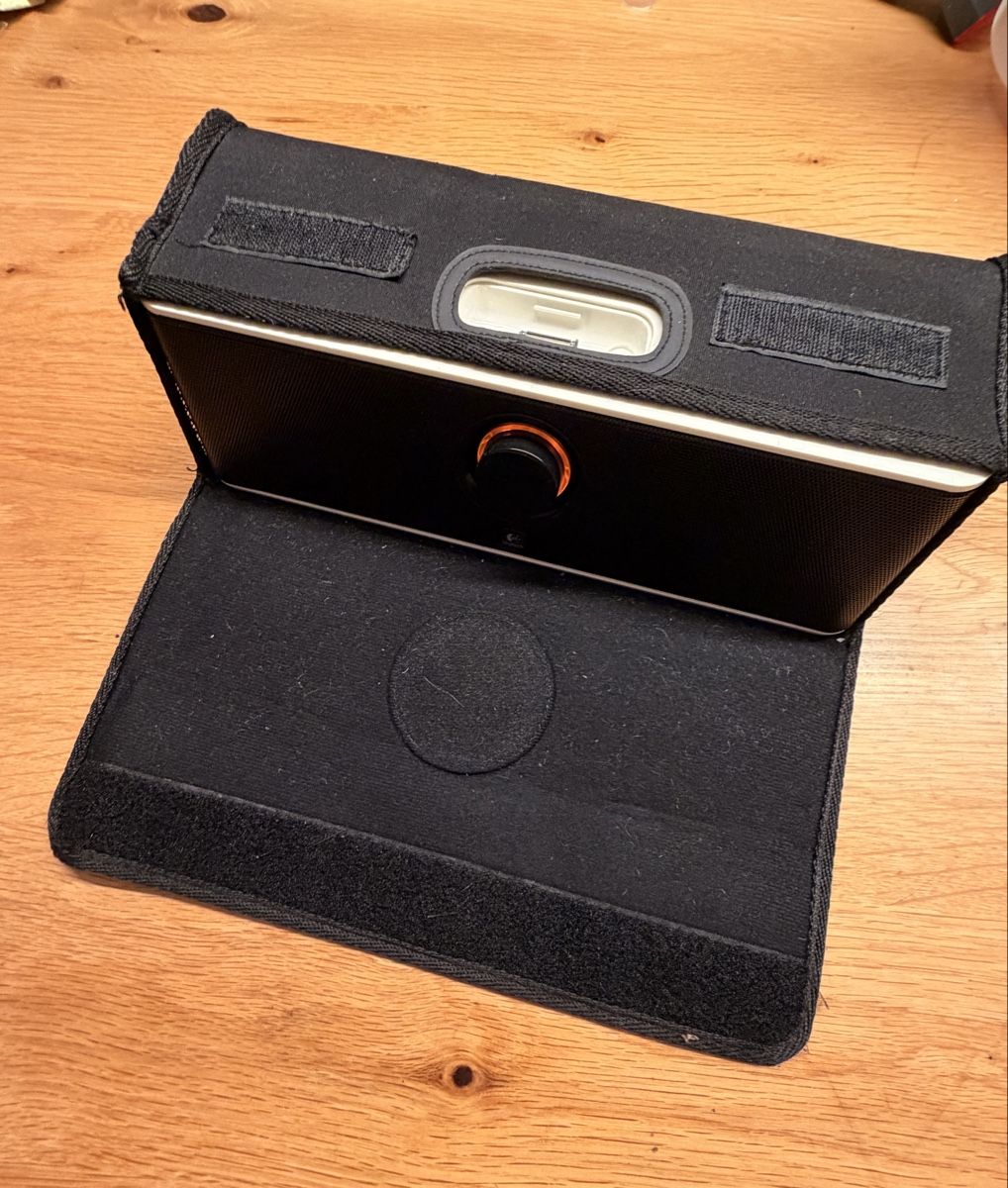 Logitech Casse acustiche: Logitech AudioStation Express Portable Speakers – Usato da Büsserach venduto da hua_1993 1