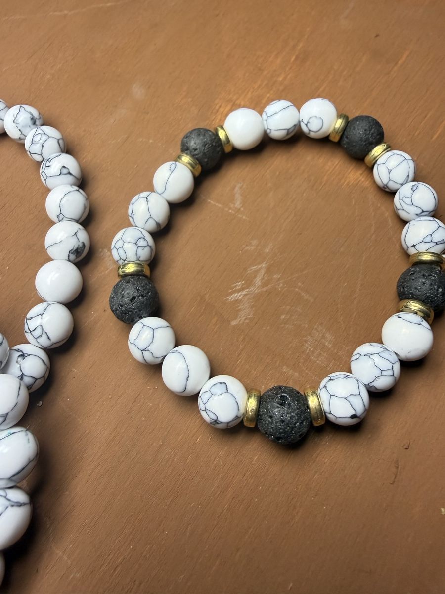 Bracciali & Braccialetti: Assorted Stone inBead Bracelets NEW Set of 8 – Nuovo e nell'imballaggio originale da Wald ZH venduto da Carloiten 3