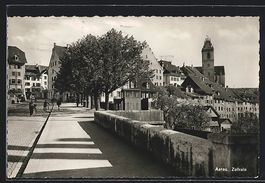 Aarau, Strasse am Zollrain mit Passanten