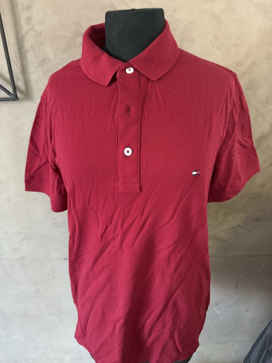 Magliette Polo: Polo Tommy Taille M kilyan  – Nuovo e nell'imballaggio originale da Veyrier venduto da kimedovapa