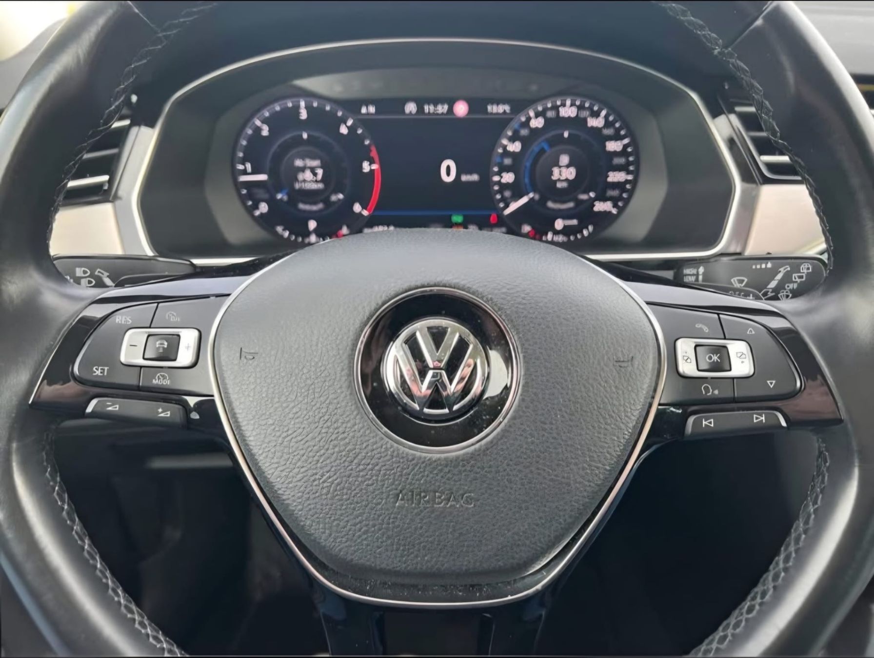 VW Automobili: VW Passat Variant 2.0 TDI BMT Highline DSG 4Motion – Usato da Rikon im Tösstal venduto da s3-niku 6
