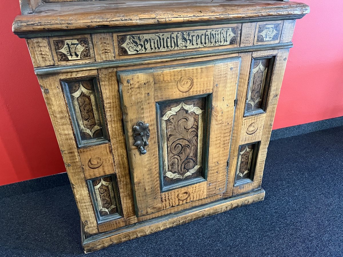 Armadi: Barock Standgänterli dat.1772 – Usato da Gossau SG venduto da Keller-Antiques 2