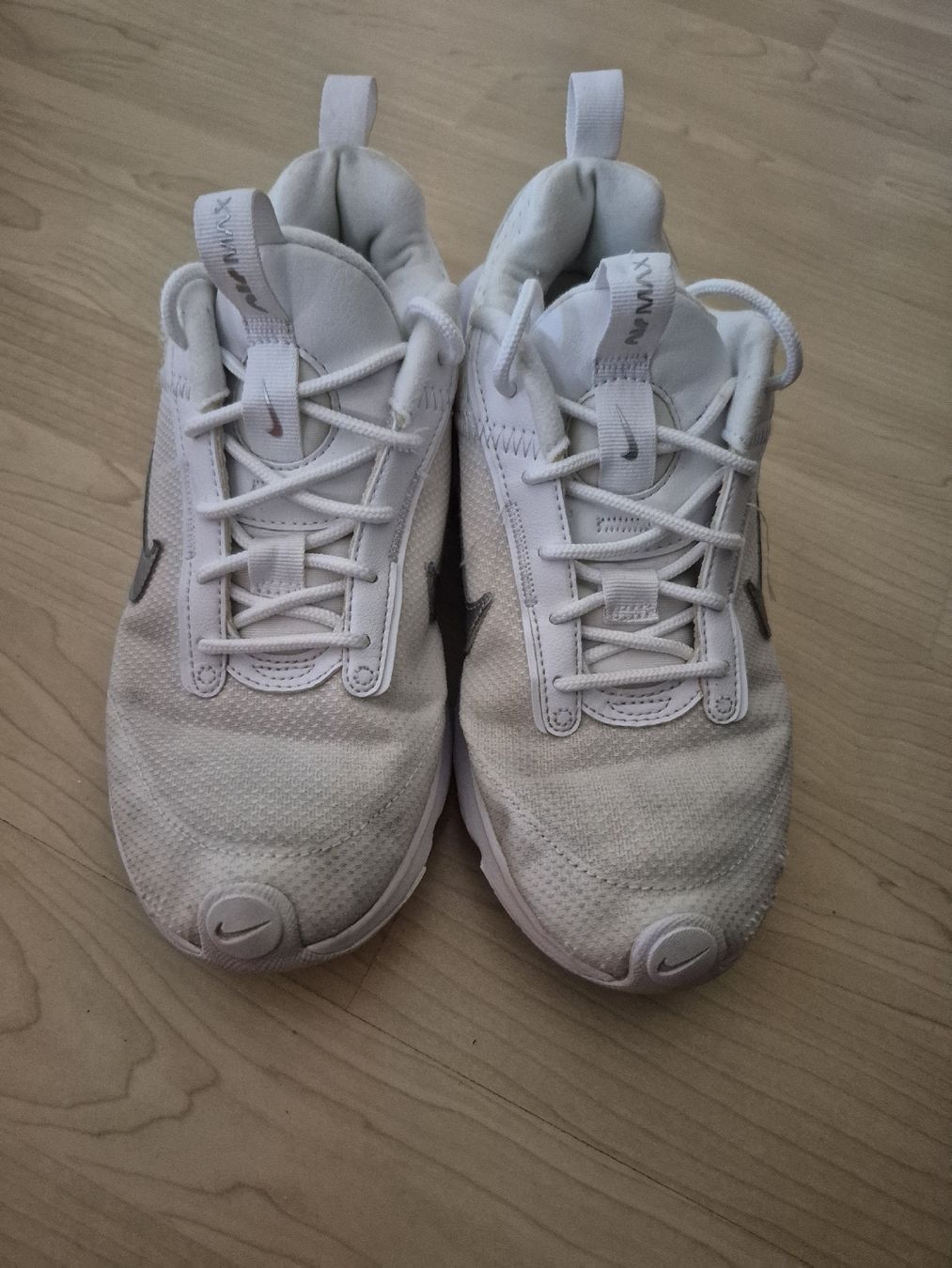 Nike Damenschuhe: Air max  Nike Sneakers  Grösse 38 / Turnschuh – Gebraucht aus Oberweningen von Bumblebee2