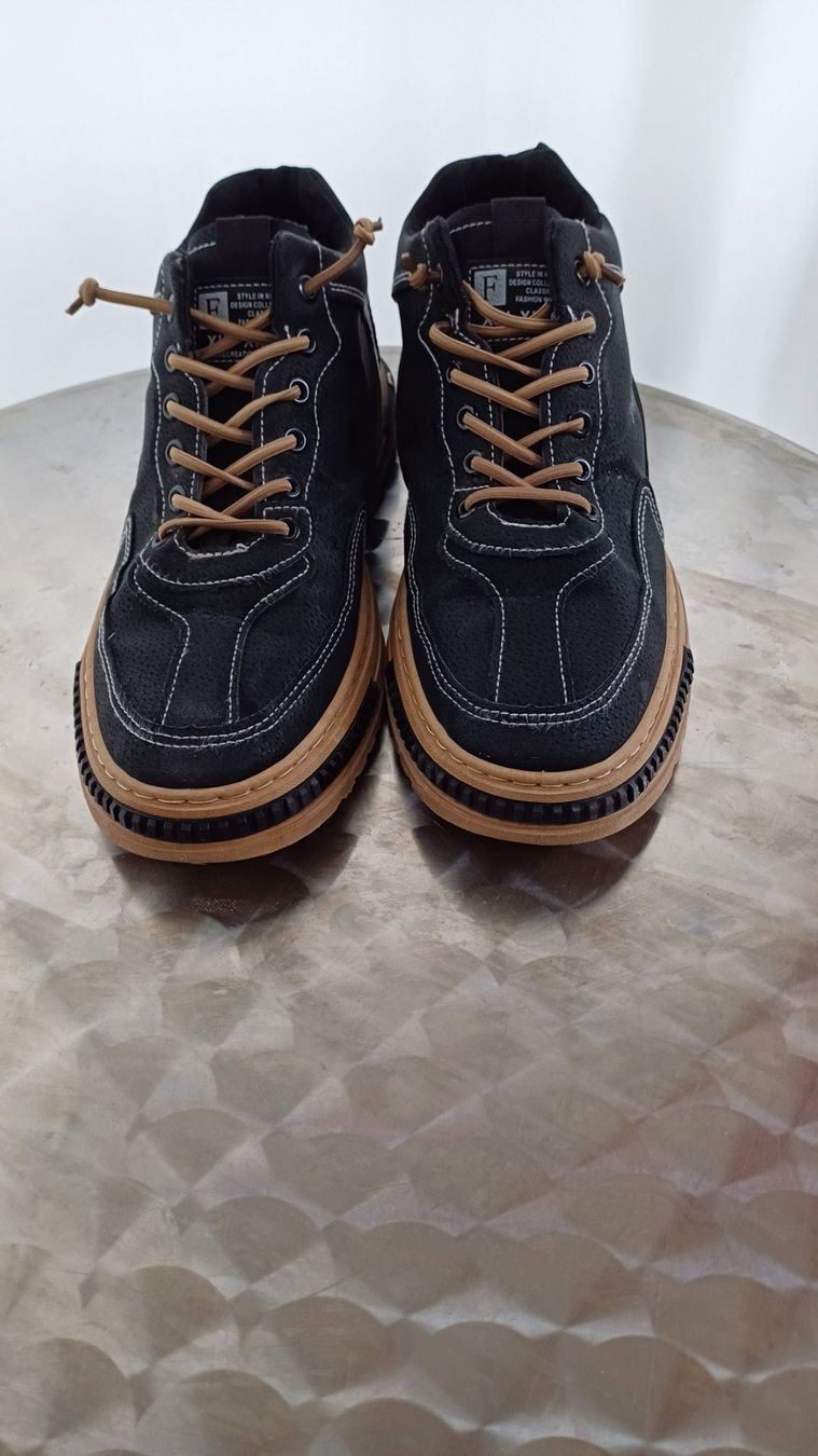 Scarpe da uomo: Wander- und Bergschuhe – Nuovo (secondo la descrizione) da Zollikerberg venduto da Kaugo