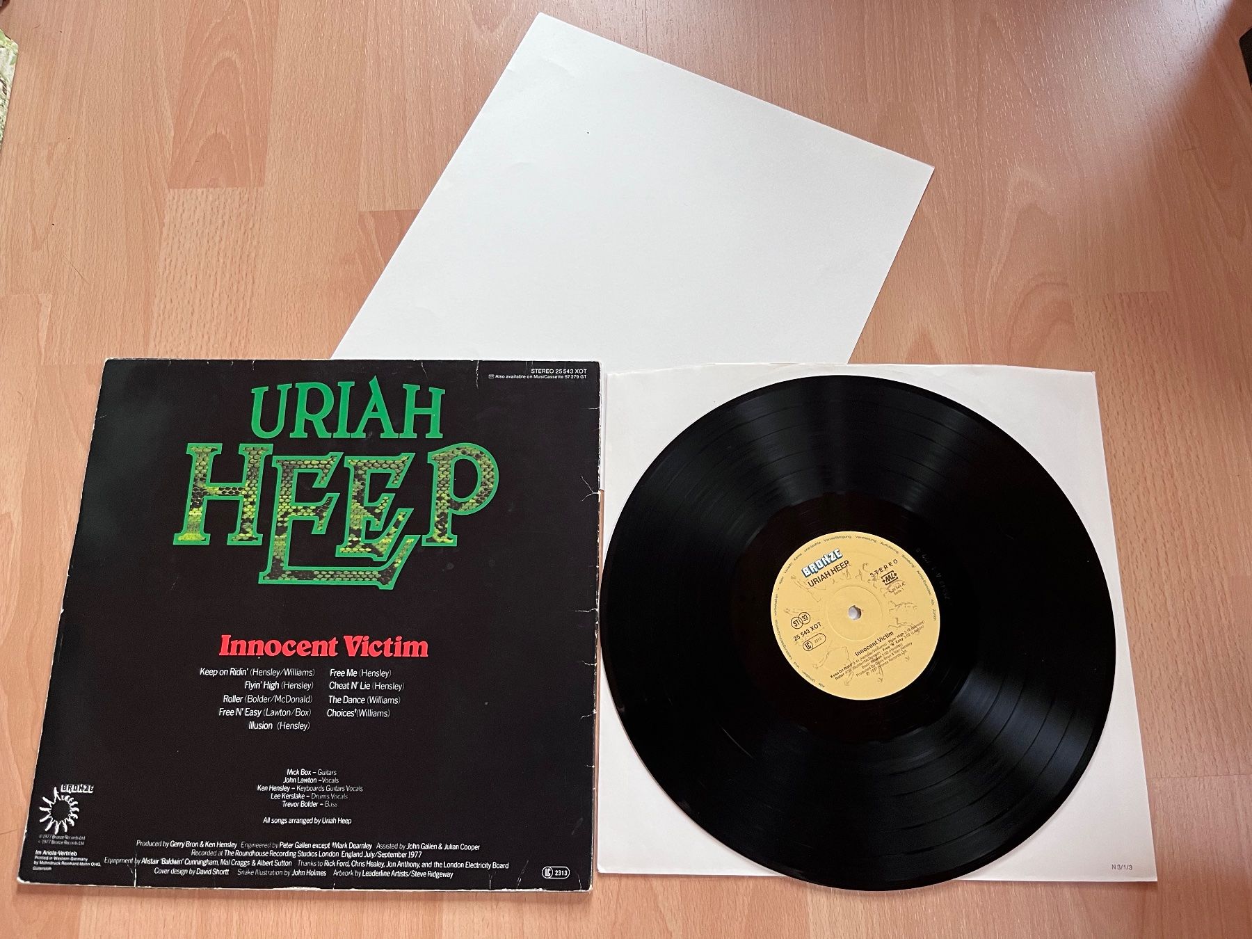 Dischi in vinile: Uriah Heep - Innocent Victim – Usato da Giebenach venduto da Wurlitzer70 1