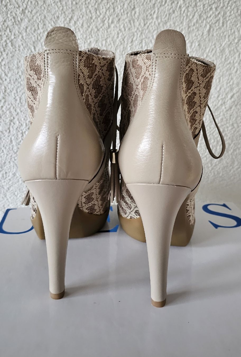 Guess Scarpe da donna: Guess Stiefelette gr 40 – Nuovo (secondo la descrizione) da Jona venduto da Smurnaya 6
