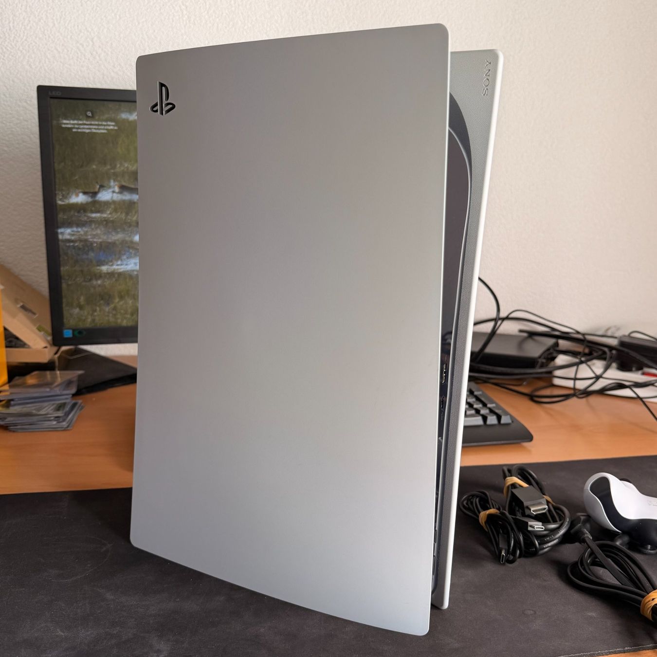 Sony Console: Sony PlayStation 5 Disc Edition 825GB – Usato da Düdingen venduto da Nerdworld 2