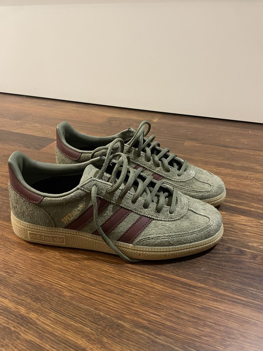Adidas Herrenschuhe: chaussure adidas – Neu (gemäss Beschreibung) aus Lausanne von ps5_d2pw 1
