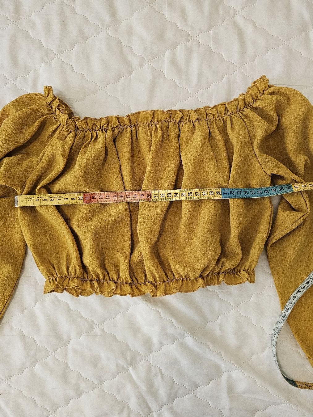 Top: Offshoulder Top – Usato da Steinmaur venduto da Kiki_m240 1