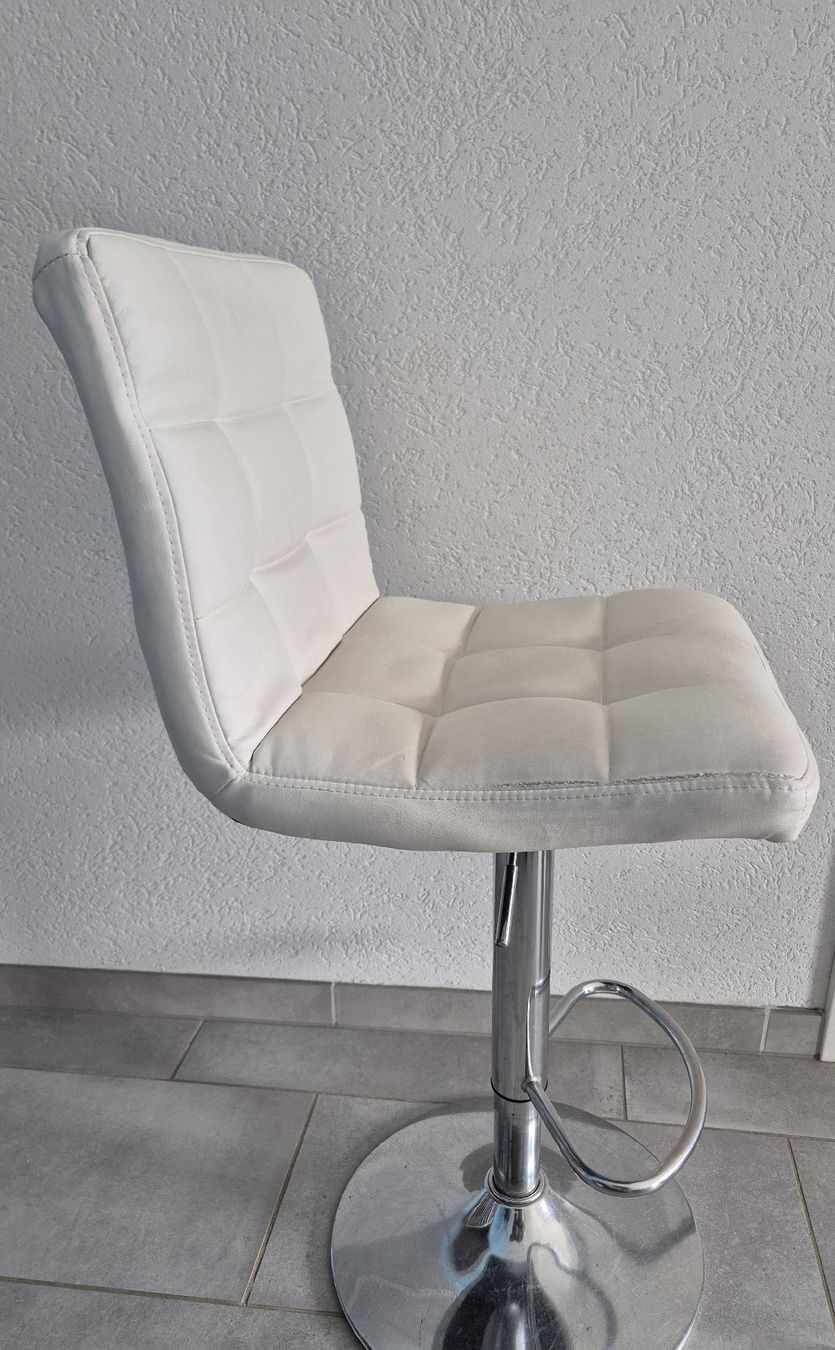 Seggioloni: Tabouret de bar blanc simili cuir réglable – Usato da Les Rasses venduto da Lunaaz 4