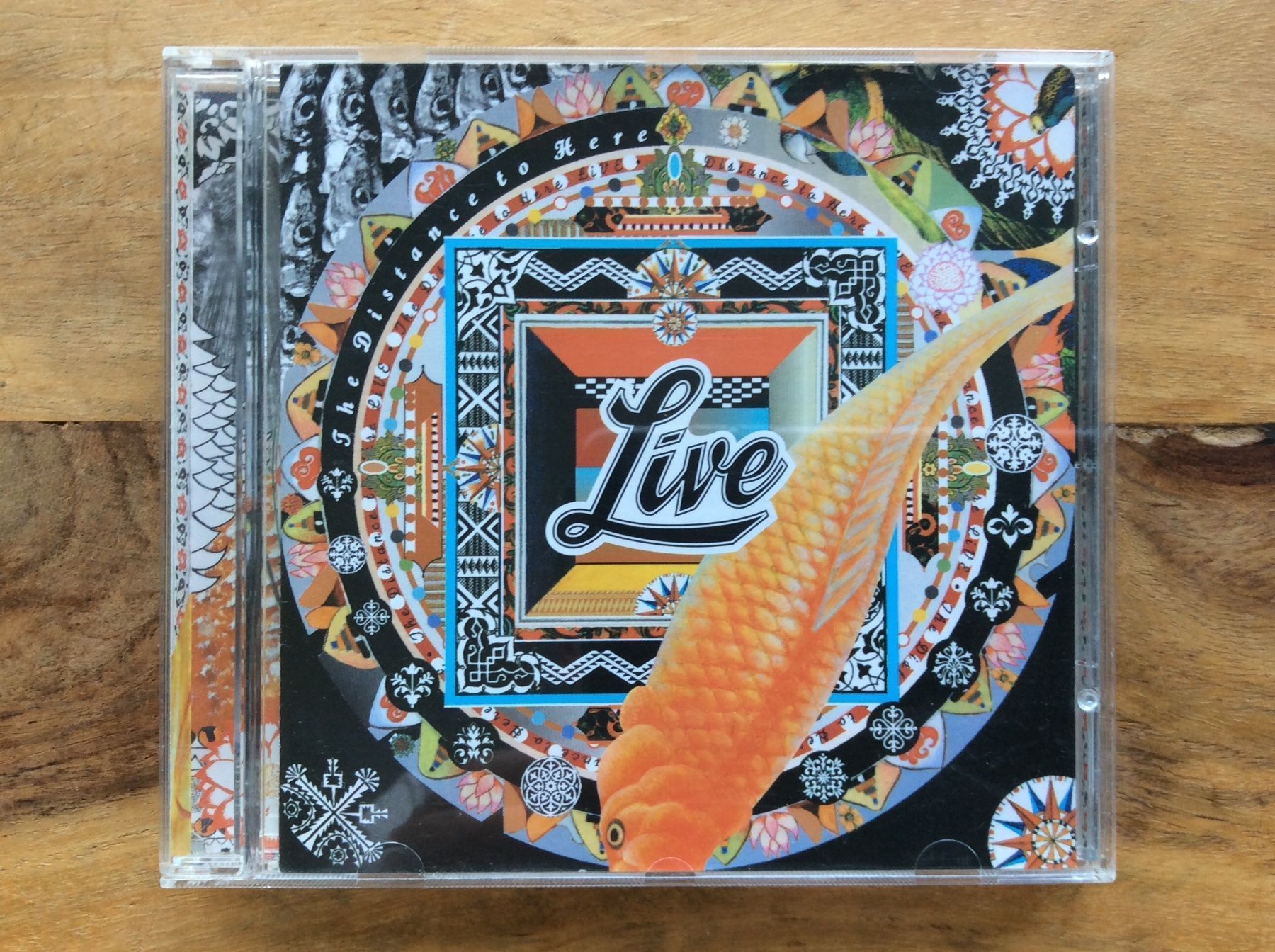 CDs: Live - The Distance to Here – Gebraucht aus Horgen von flyingpenguin2000