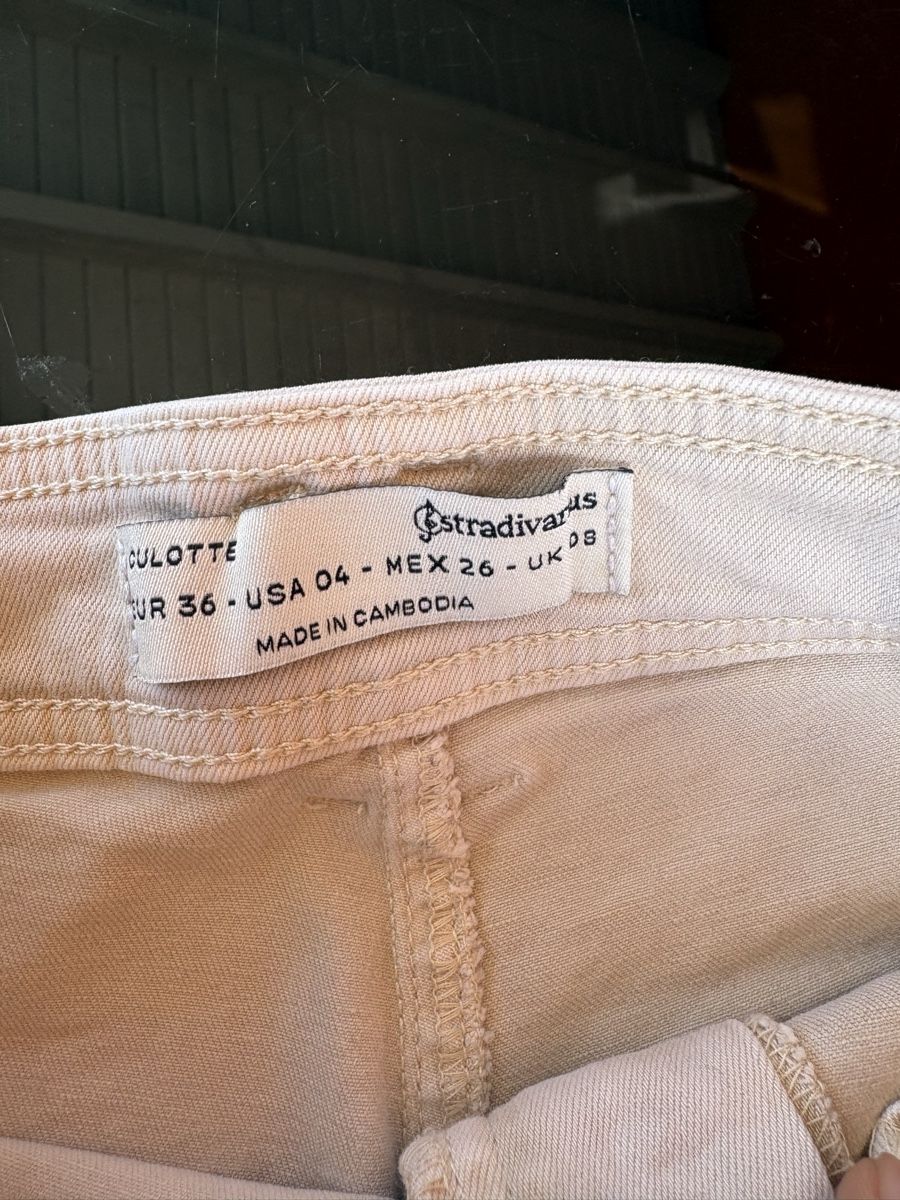 Jeans: Jeans beige Stradivarius  – Usato da Cugy FR venduto da K78 2