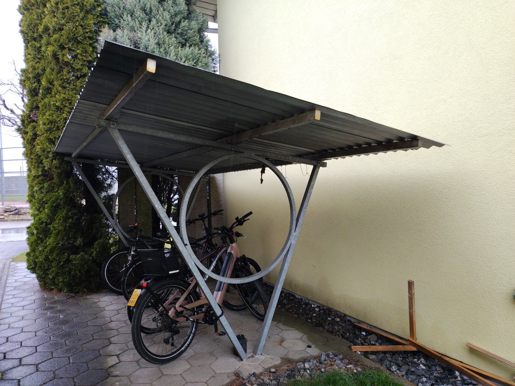 Rifugi: Velounterstand – Usato da Ettiswil venduto da Adrian_Scheiber
