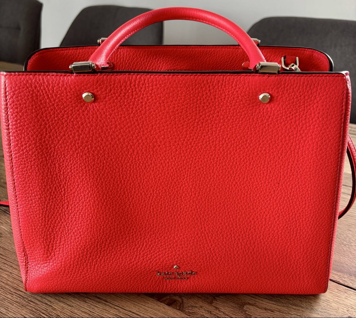 Taschen für Damen: schöne originale Handtasche Kate Spade – Gebraucht aus Ebikon von SvenKauschus