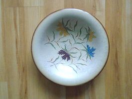 Früchteschale mit Blumenmotiv, Keramikschale / Hans Albert