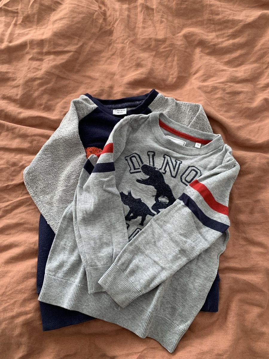 Pulls et sweat-shirts: Pullover Set Gr. 110-116 – D'occasion à Waltenschwil par Schmetterling2015