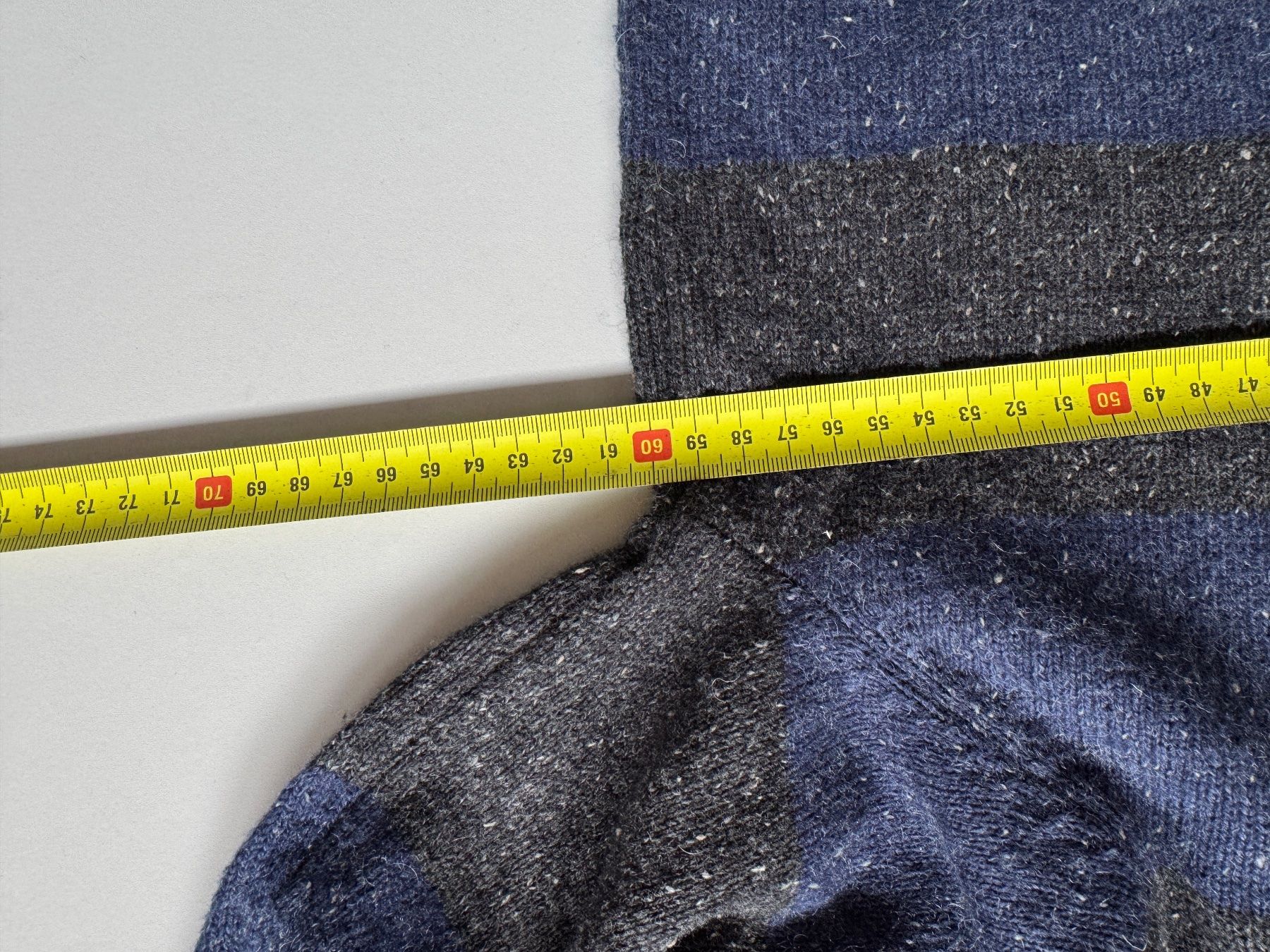 Maglioni & Felpe: Dockers Sweater Sz L / XL MEN Pullover 60% cotton – Usato da Neuchâtel venduto da _Easy_to_Find_ 4