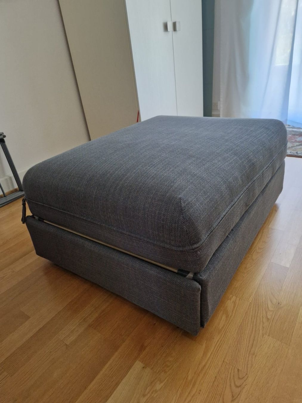 Lits: Gästebett/ Hocker – D'occasion à Itingen par XIII01
