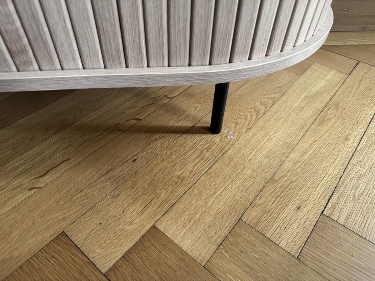 Cassettiere: Sideboard Eiche Rillenfront, neuer Zustand – Nuovo (secondo la descrizione) da Bern venduto da lija05 7