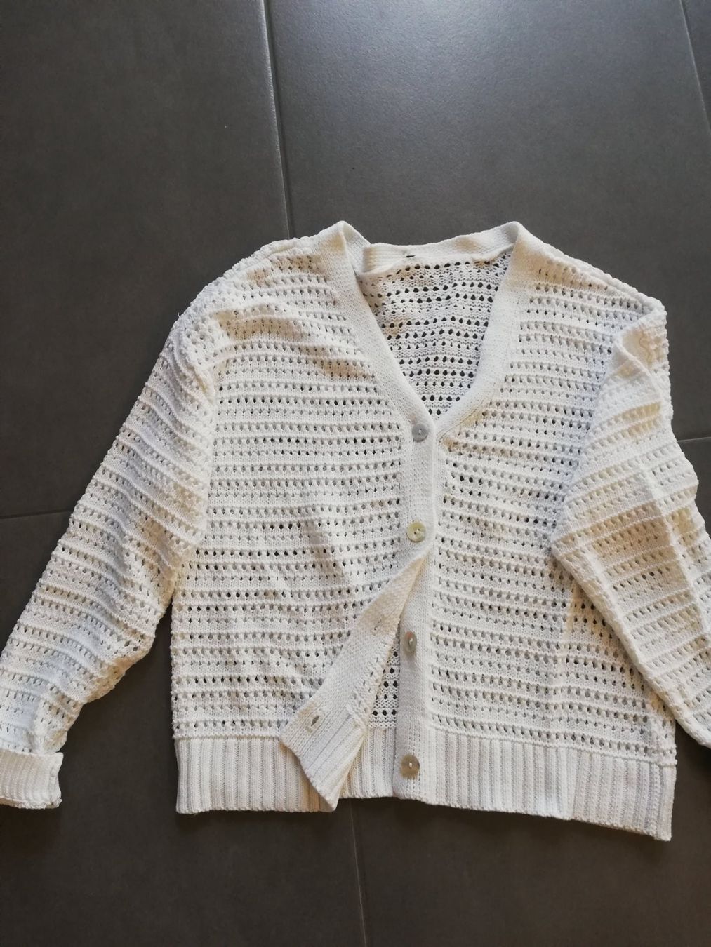 Giacche: Strickjacke Neu Gr 36 weiss – Nuovo (secondo la descrizione) da Untersiggenthal venduto da Marlen59
