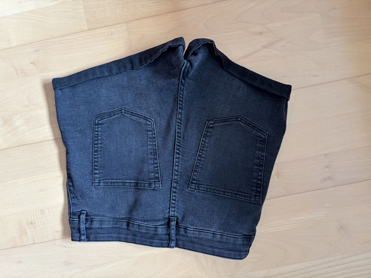 H&M Pantaloni: Kurze Hose schwarz 38 – Usato da Kesswil venduto da Branca-01 3