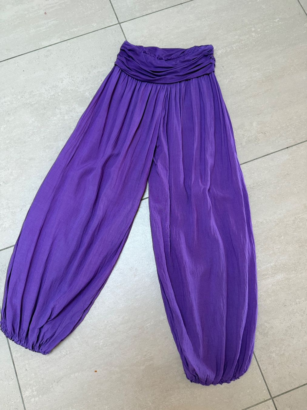 Pantaloni: Leichte, zarte Sommerhose – Nuovo (secondo la descrizione) da Sigriswil venduto da ck56