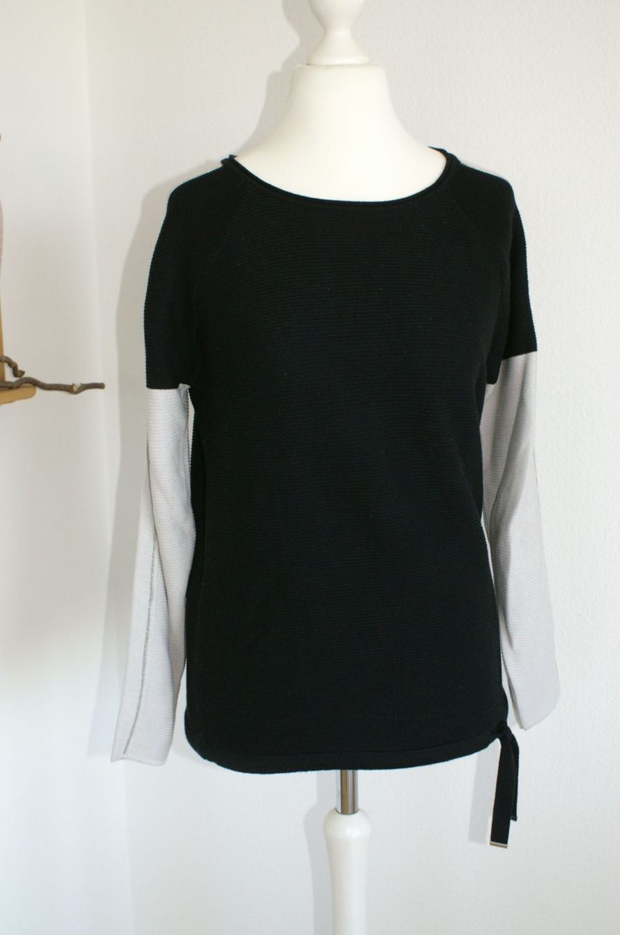 Monari Maglioni & Felpe: Pullover mit Silberdetails von monari, Gr. 36, schwarz/stein – Usato da Grüt (Gossau ZH) venduto da o-nyx 1