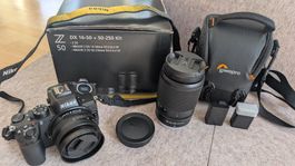 Nikon Z50 DX 16-50 + 50-250 u. weiteres Zubehör - Wie neu!