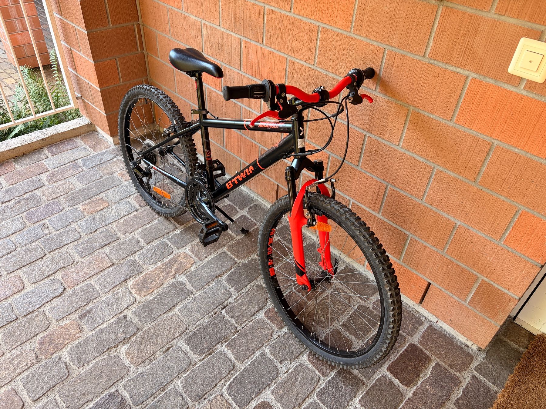 Decathlon Biciclette: Kindervelo BTwin 24 Zoll – Usato da Cham venduto da CarmenBu 1