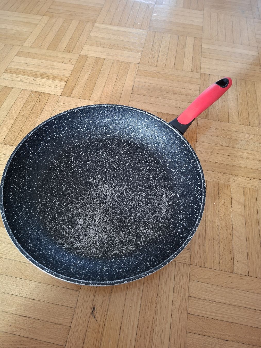 Padelle: Grosse Bratpfanne gut erhalten – Usato da Eschenbach LU venduto da mel_m5rc