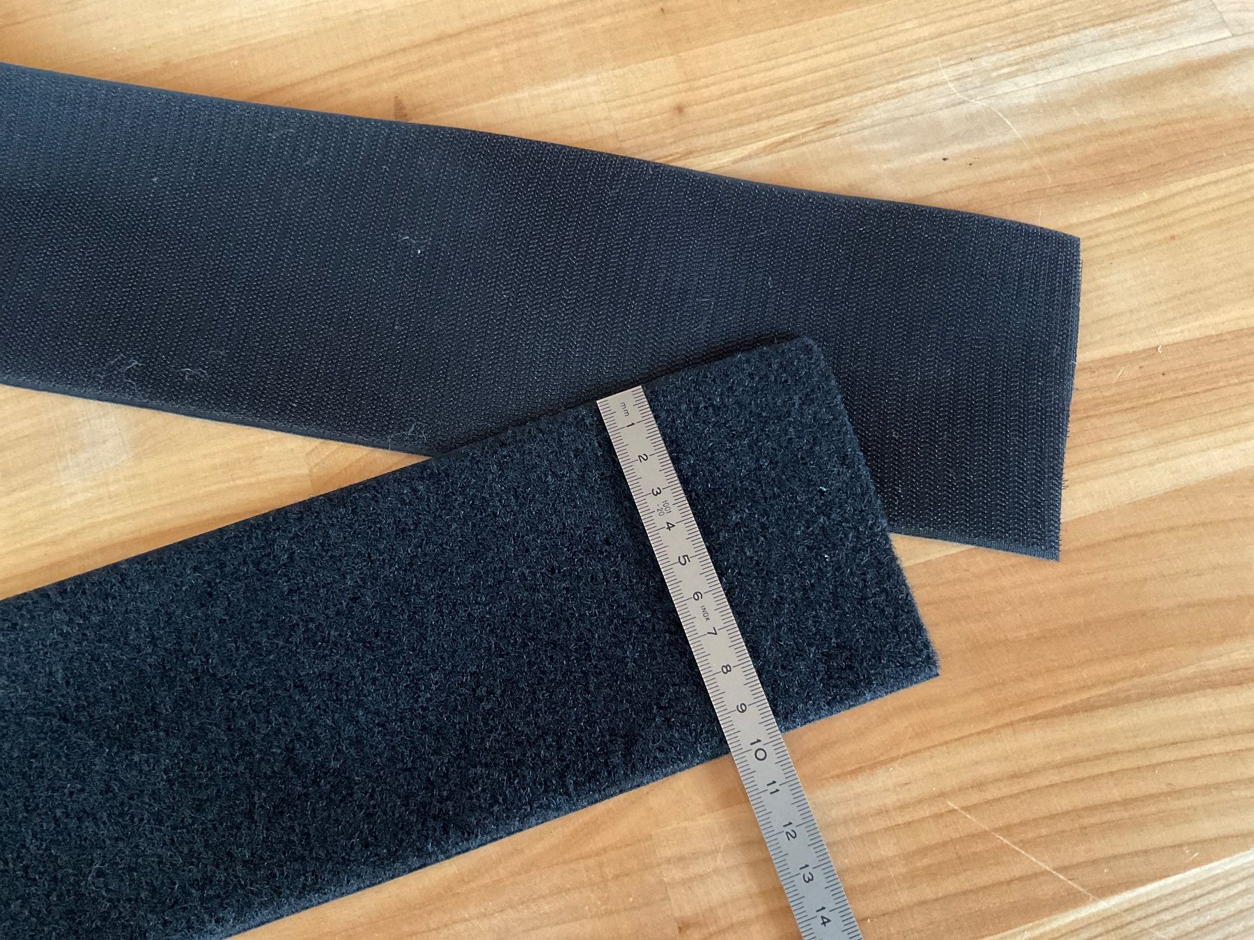 Stoffe: Klettband 10 cm breit / schwarz 1 Meter – Neu (gemäss Beschreibung) aus Rümlang von euqinom16