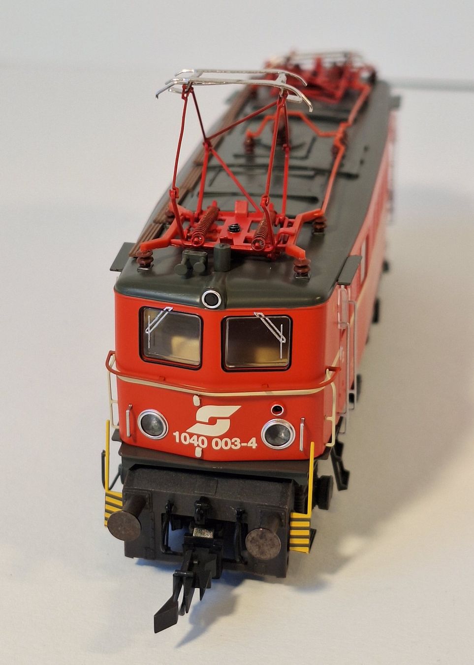 Roco Trains électriques: ÖBB 1040 mit Güterzug – D'occasion à Bern par BahnliebhaberRe420 6