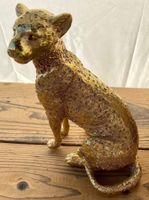 Leopard sitzend in Gold / Neu/OVP